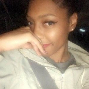 Meet your Posher, Asya